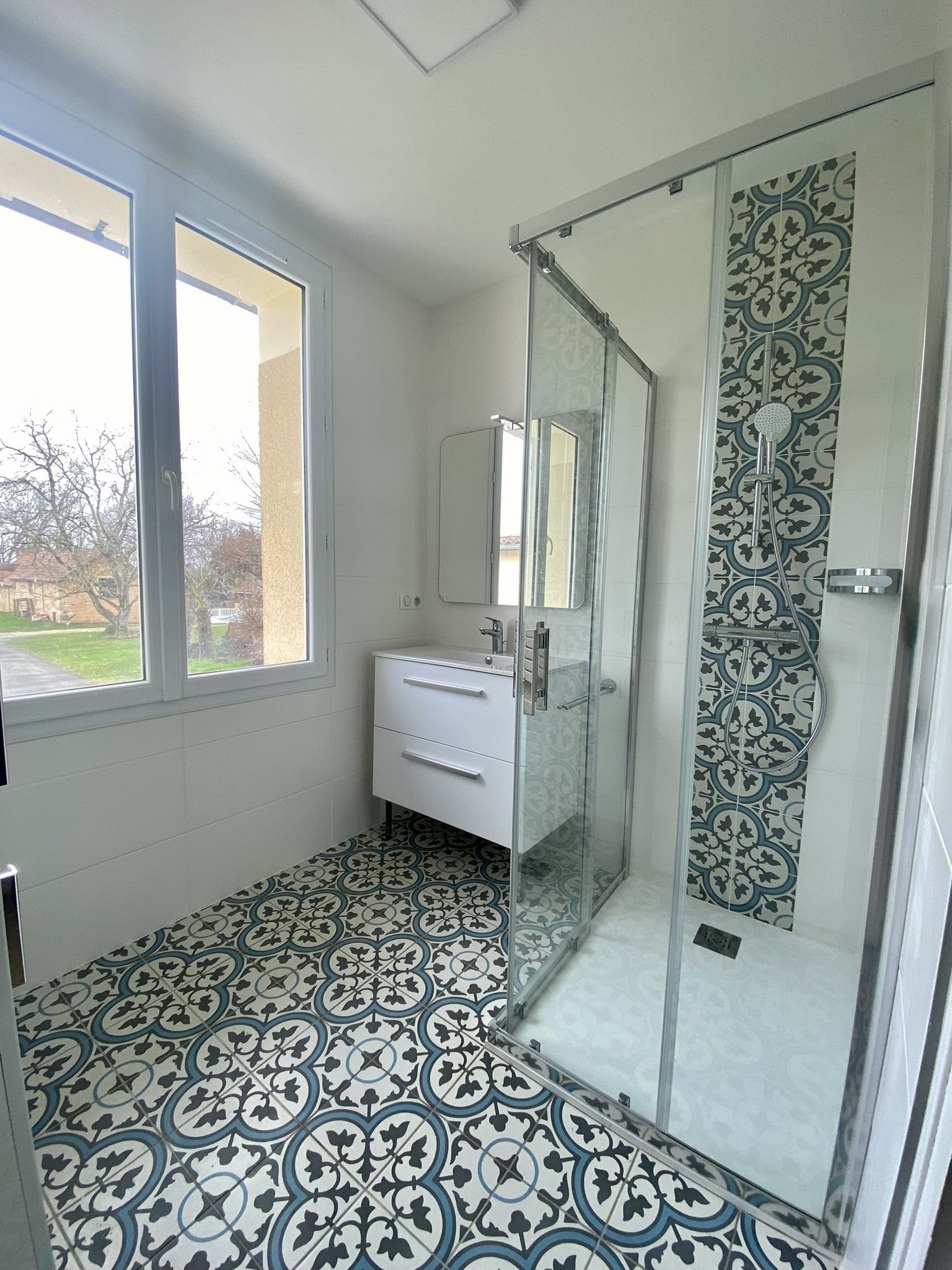 SALLE DE BAIN SALLE DE BAIN